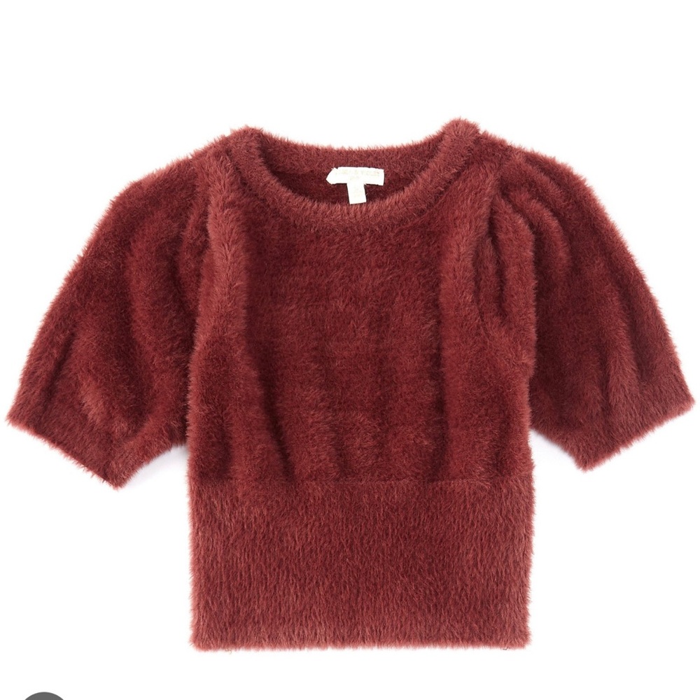Chelsea & Violet Short Sleeve Fuzzy Chenille Sweater